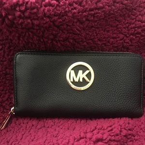 Michael Kors Wallet NWOT